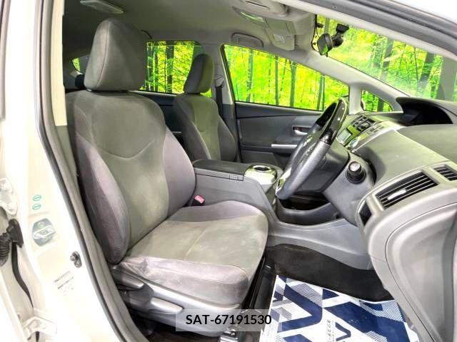 Toyota PRIUS ALPHA 2011-11 282493-8