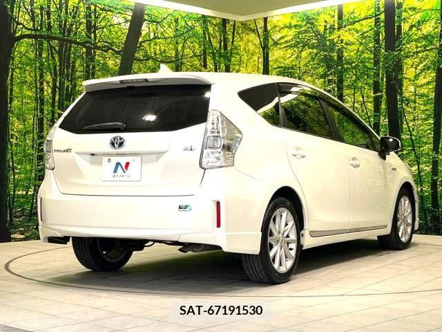 Toyota PRIUS ALPHA 2011-11 282493-17