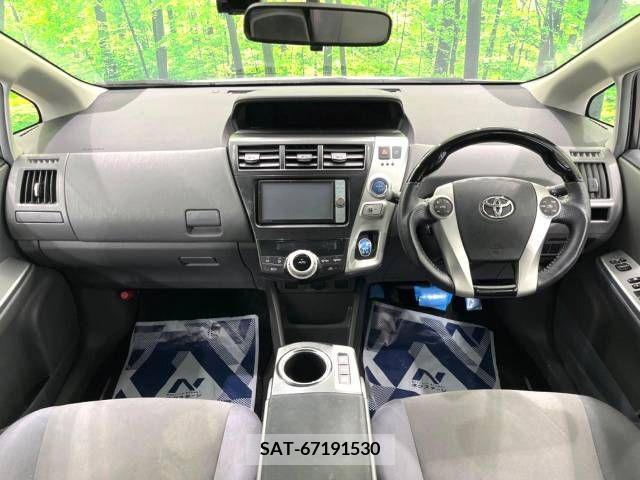 Toyota PRIUS ALPHA 2011-11 282493-1