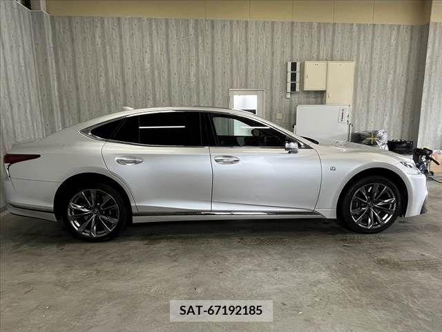 Lexus LS 2018-03 275488-10