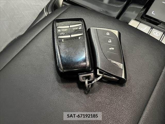 Lexus LS 2018-03 275488-5