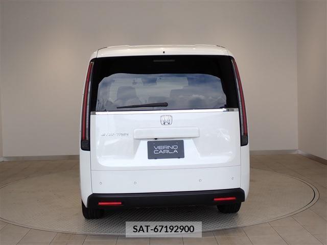 Honda STEP WGN 2022-07 368757-4