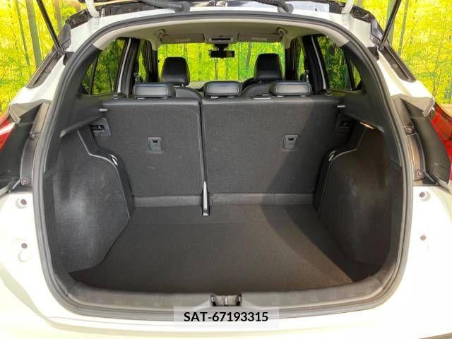 Nissan KICKS 2021-09 238044-10