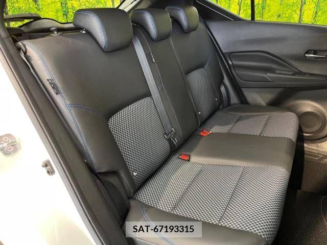 Nissan KICKS 2021-09 238044-9