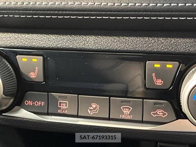 Nissan KICKS 2021-09 238044-6