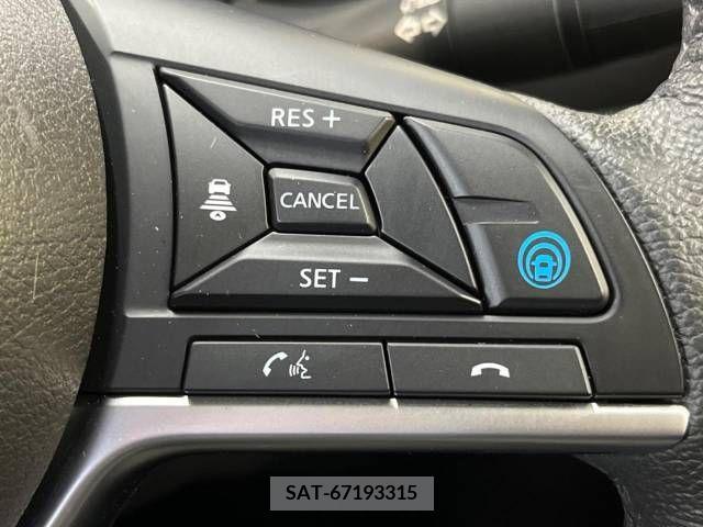 Nissan KICKS 2021-09 238044-3