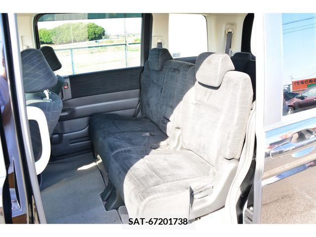 Honda e 2011-03 248178-18