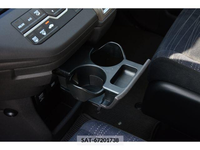 Honda e 2011-03 248178-17
