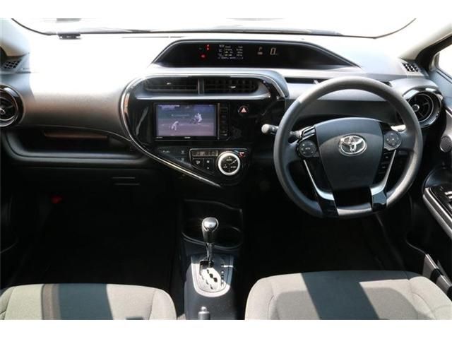 Toyota AQUA 2018-09 6034-3