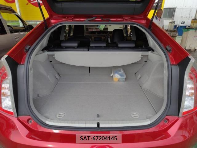 Toyota PRIUS 2013-06 282364-23