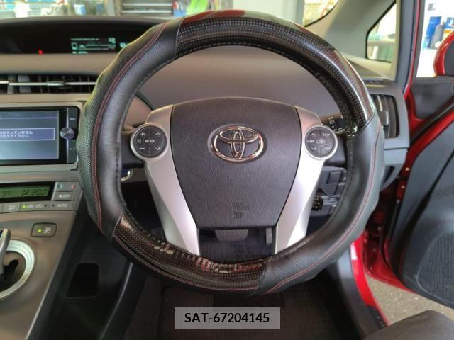 Toyota PRIUS 2013-06 282364-13