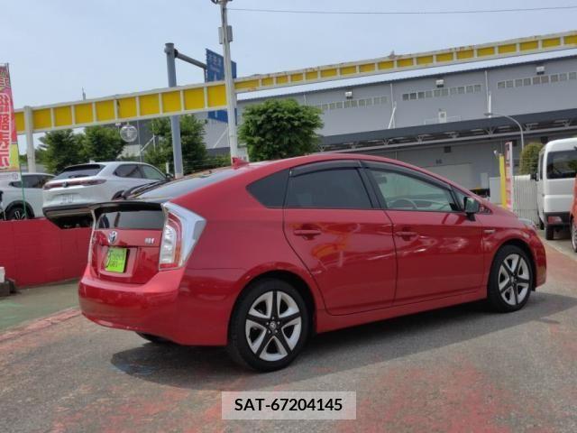 Toyota PRIUS 2013-06 282364-10