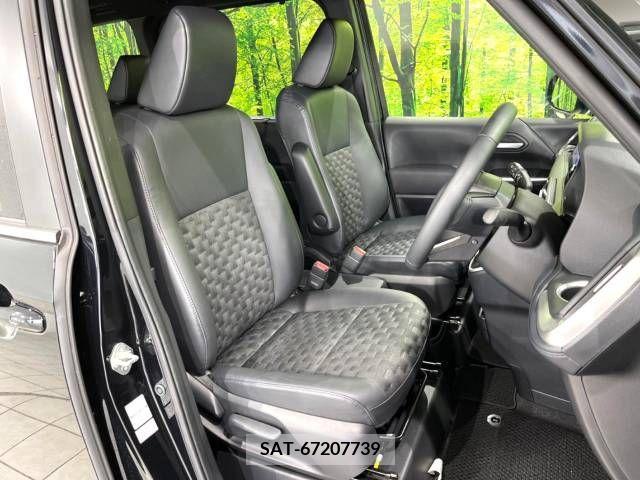 Toyota VOXY 2023-10 313619-7
