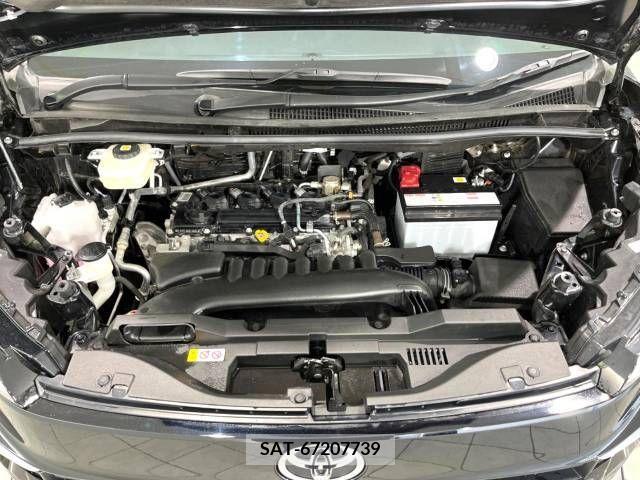 Toyota VOXY 2023-10 313619-18