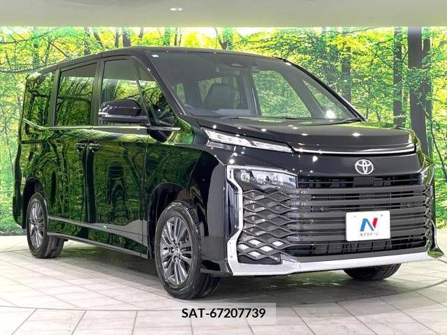 Toyota VOXY 2023-10 313619-16