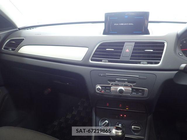 Audi Q3 2015-06 317803-15