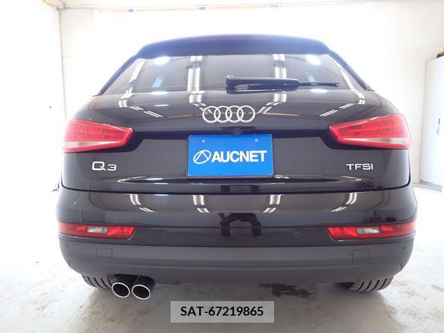Audi Q3 2015-06 317803-5