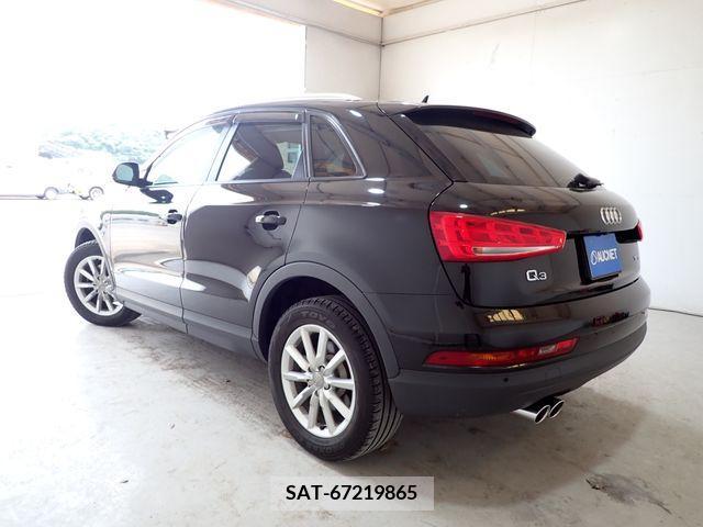 Audi Q3 2015-06 317803-2