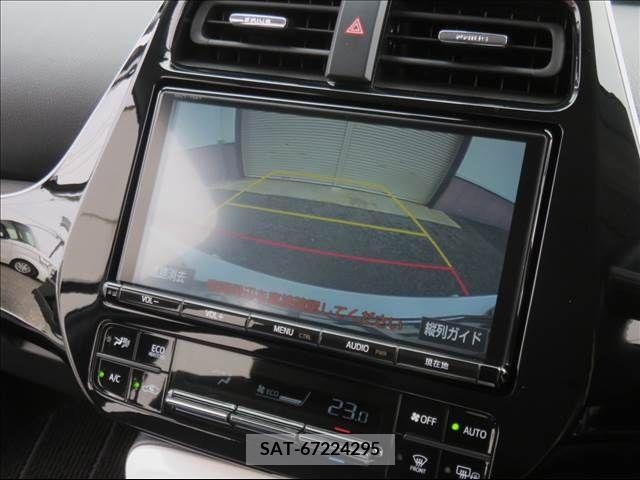 Toyota PRIUS 2017-01 255596-6