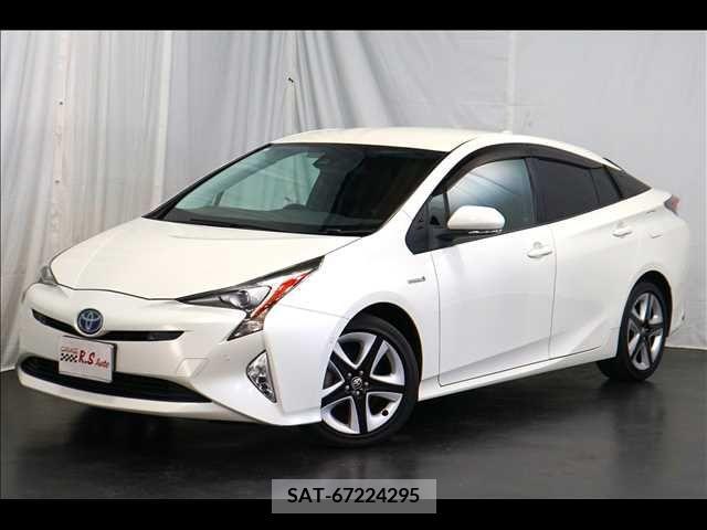Toyota PRIUS 2017-01 255596-0
