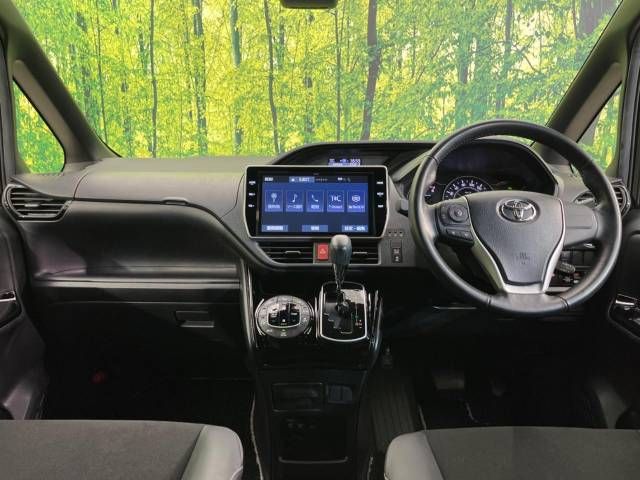 Toyota NOAH 2019-07 18774-1