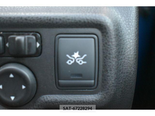 Nissan NOTE 2015-05 215522-6