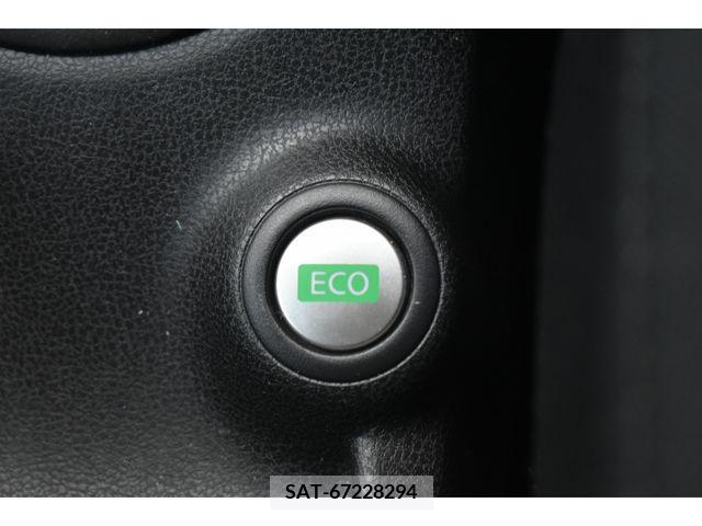 Nissan NOTE 2015-05 215522-9