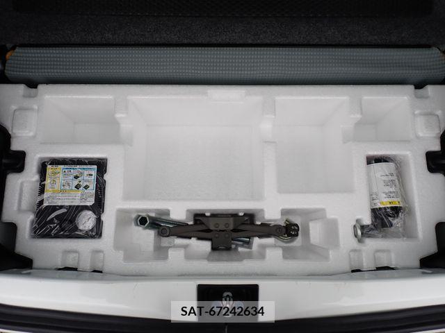 Suzuki ALTO 2017-02 305044-18