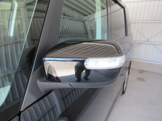 Mazda BIANTE 2012-04 9868-7
