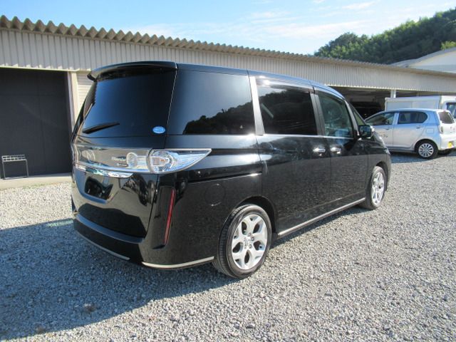 Mazda BIANTE 2012-04 9868-5