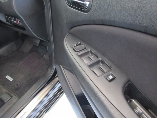Mazda BIANTE 2012-04 9868-14