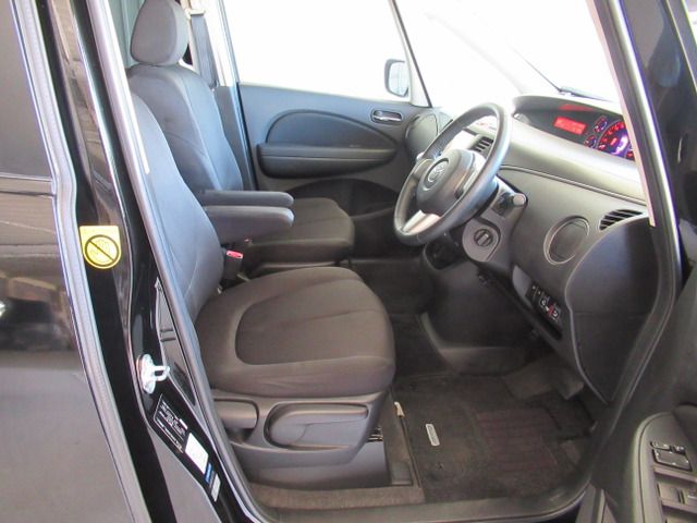 Mazda BIANTE 2012-04 9868-13