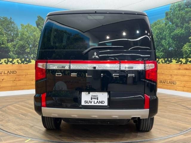 Mitsubishi DELICA D5 2023-05 182492-15