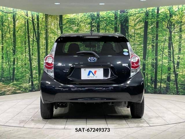 Toyota AQUA 2013-04 313977-13