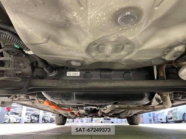 Toyota AQUA 2013-04 313977-19