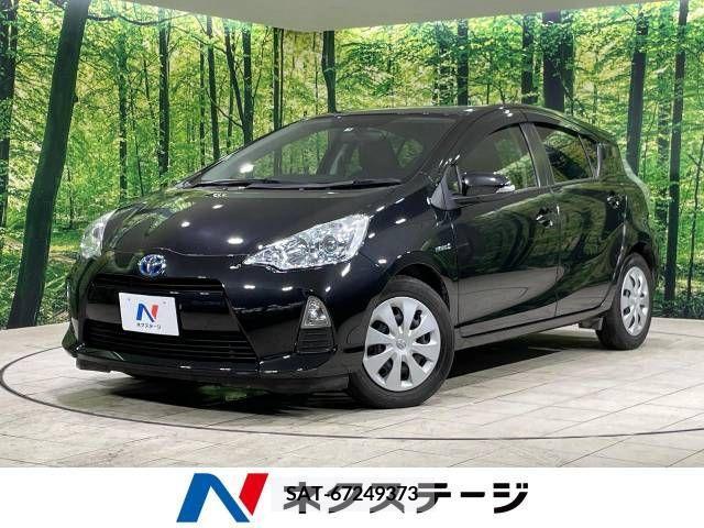 Toyota AQUA 2013-04 313977-0