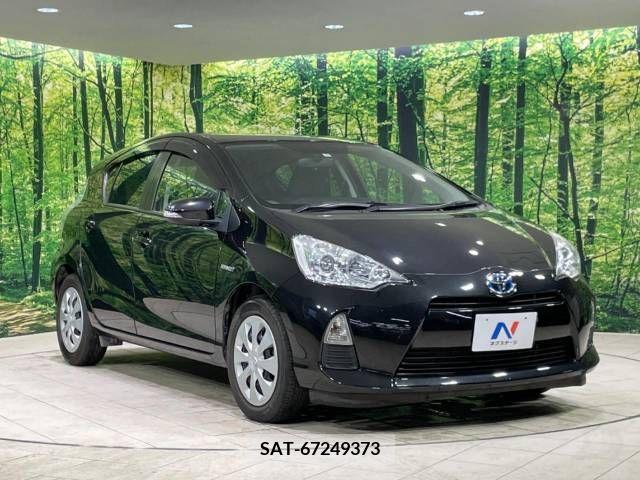 Toyota AQUA 2013-04 313977-14