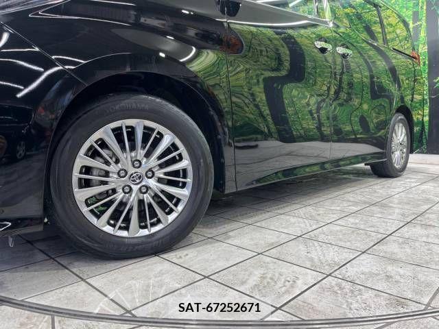 Toyota ALPHARD 2021-10 215804-14