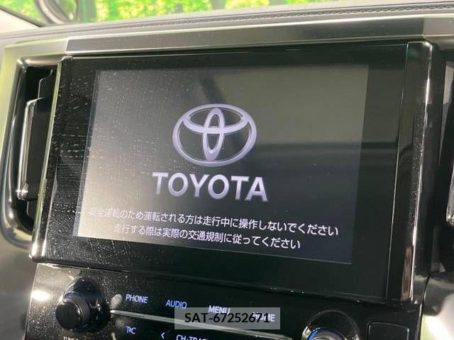 Toyota ALPHARD 2021-10 215804-3