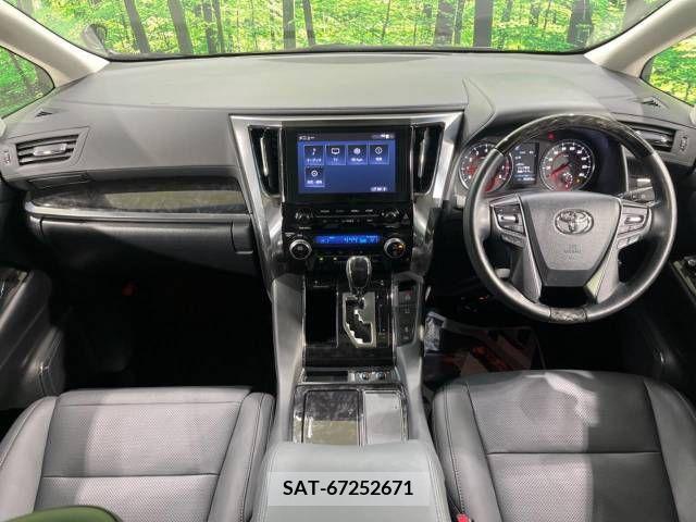 Toyota ALPHARD 2021-10 215804-1