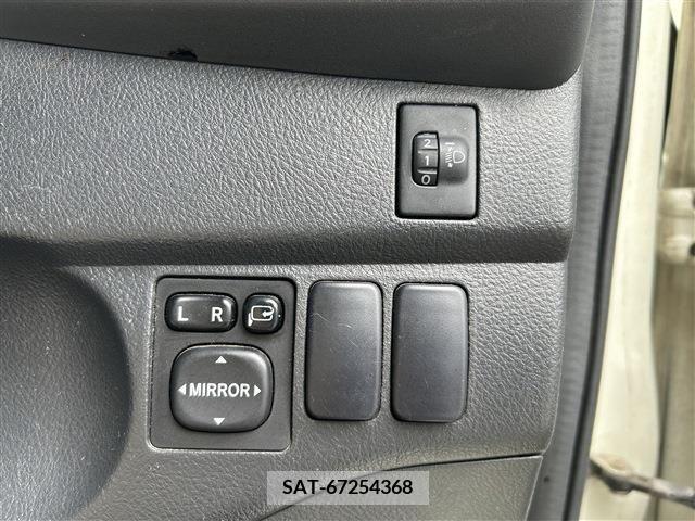 Toyota BB 2011-12 262004-15