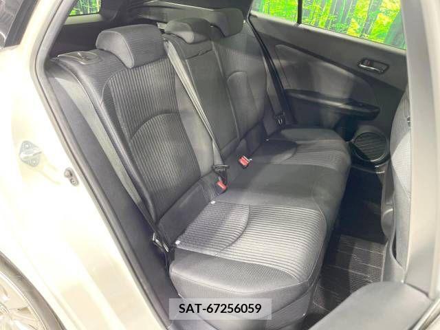 Toyota PRIUS 2018-08 237758-9