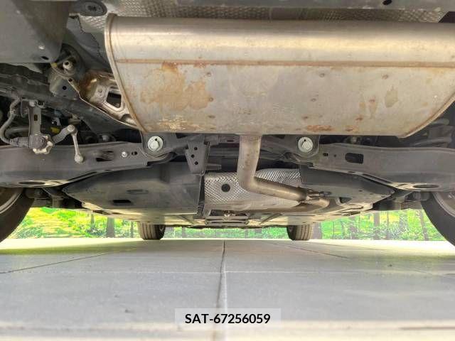 Toyota PRIUS 2018-08 237758-19