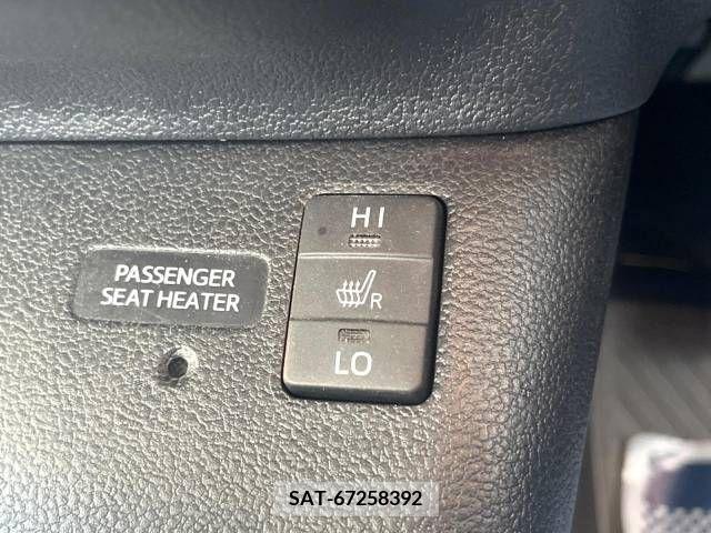 Toyota PRIUS 2017-06 322391-7