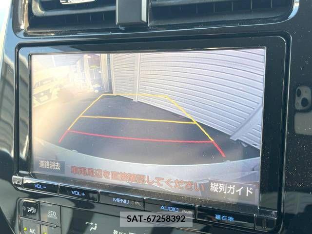 Toyota PRIUS 2017-06 322391-3