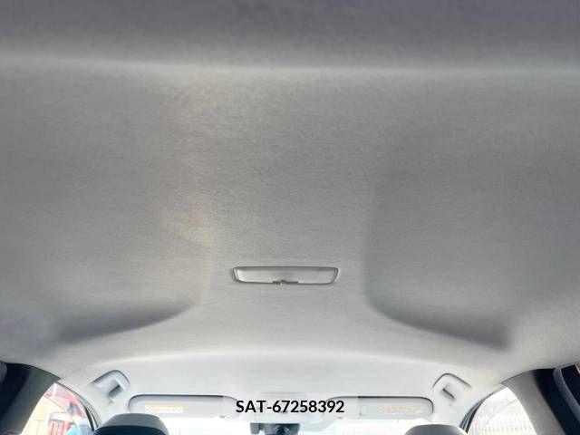 Toyota PRIUS 2017-06 322391-19