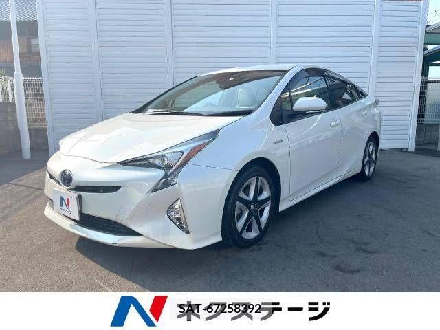 Toyota PRIUS 2017-06 322391-0