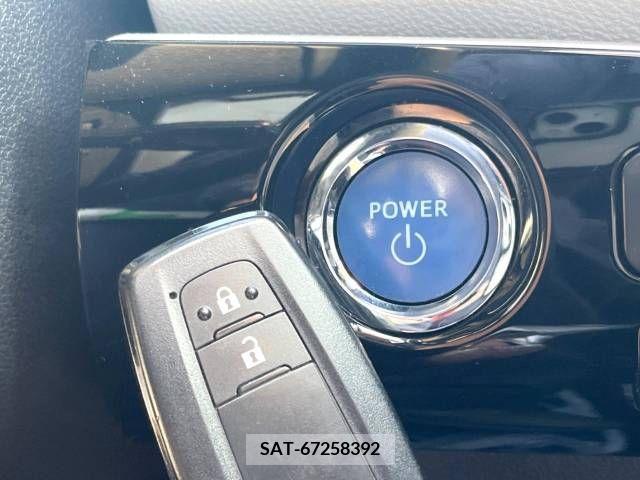 Toyota PRIUS 2017-06 322391-9