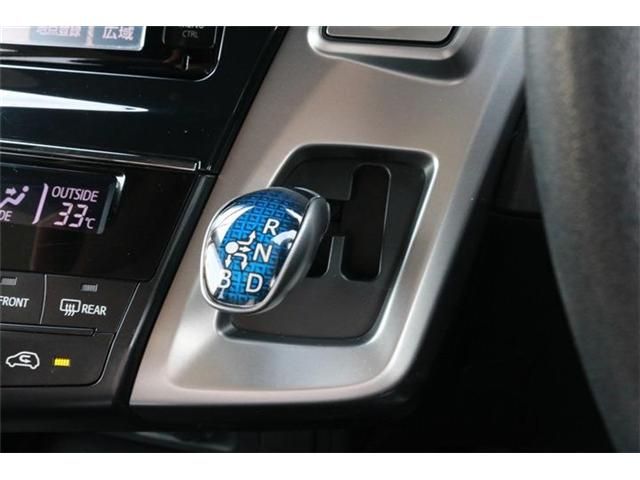 Toyota PRIUS ALPHA 2015-05 7910-7