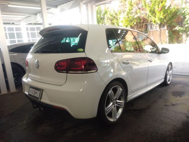 VolksWagen GOLF 2010-07 184087-4